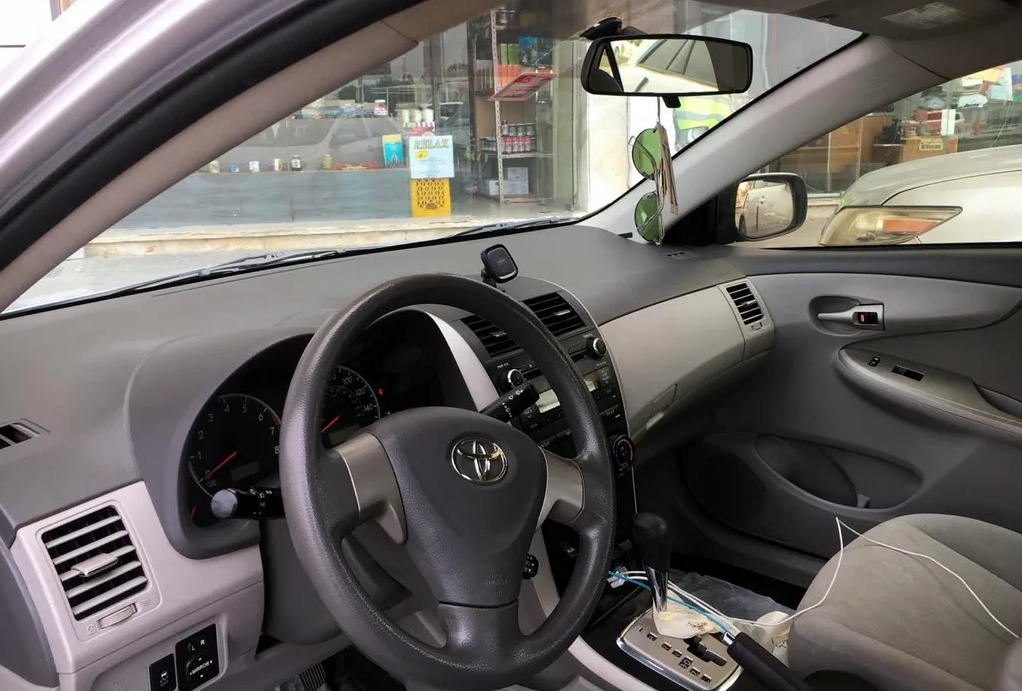 Toyota Corolla 2010 000002 2 - Toyota Corolla 2010