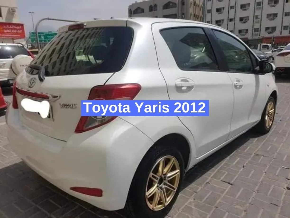 0004 7 - Toyota Yaris 2012