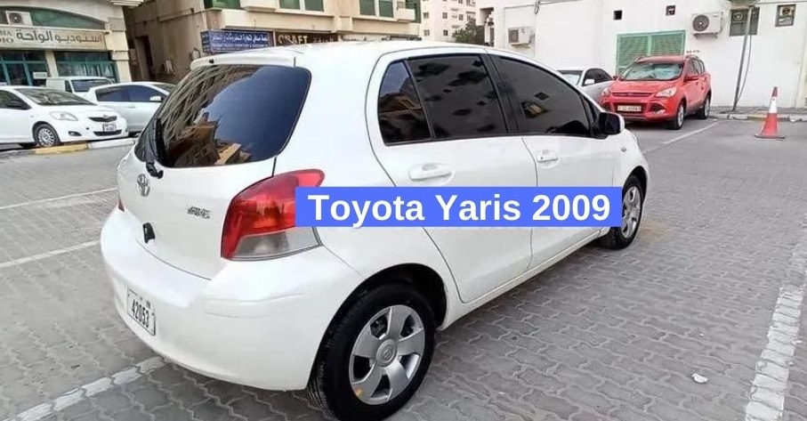 Fashion Sale Facebook Cover 6 - Toyota Yaris 2009