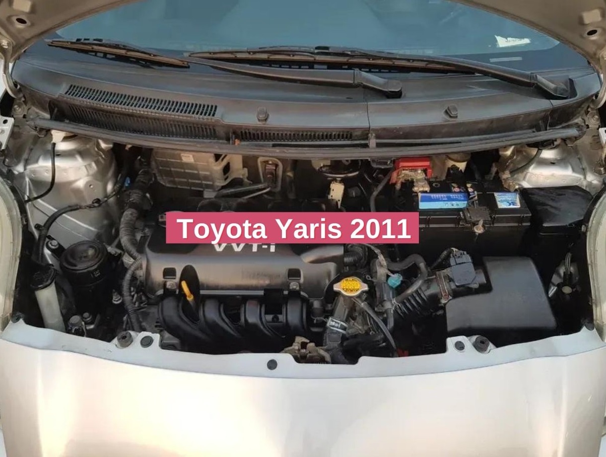 Fashion Sale Facebook Cover 2 1 - Toyota Yaris Hatchback 2011