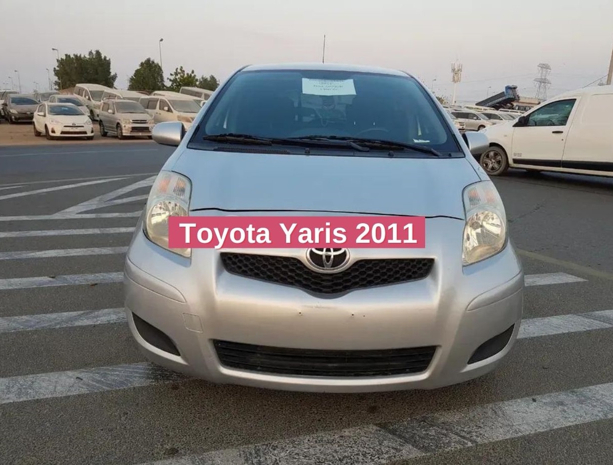 Fashion Sale Facebook Cover 3 1 - Toyota Yaris Hatchback 2011