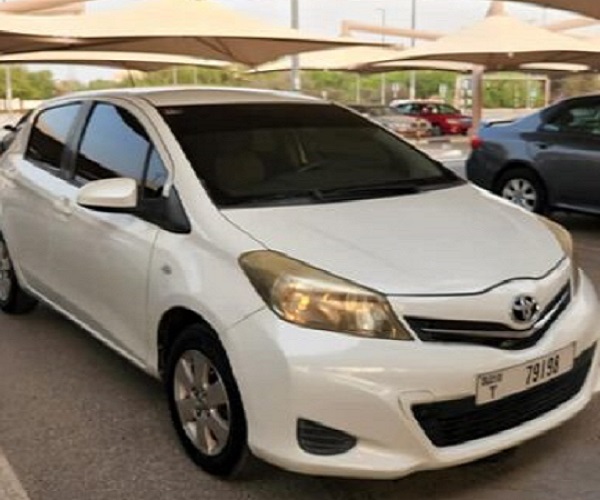 Toyota Yaris 2012 1 Copy - Yaris 2012_20 car, price 7500 dirhams