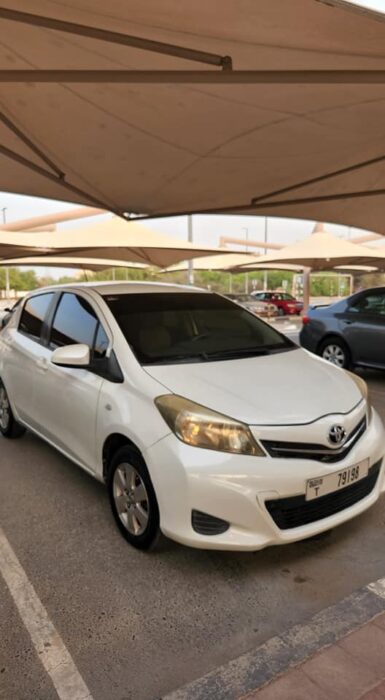 Yaris 2012_20 car, price 7500 dirhams
