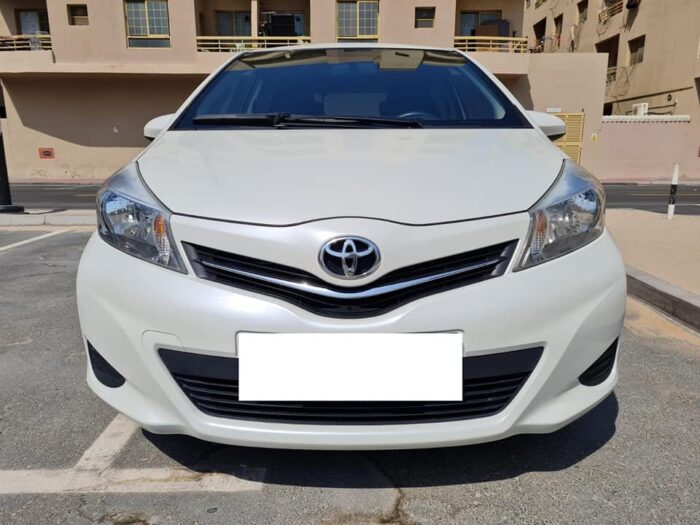 Toyota Yaris 2014 1 - 10 Toyota Yaris cars at a price of 7000 dirhams