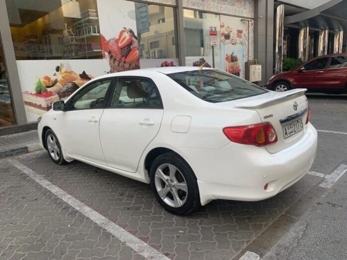 Corolla 2010_ 10 cars, price 7000 dirhams