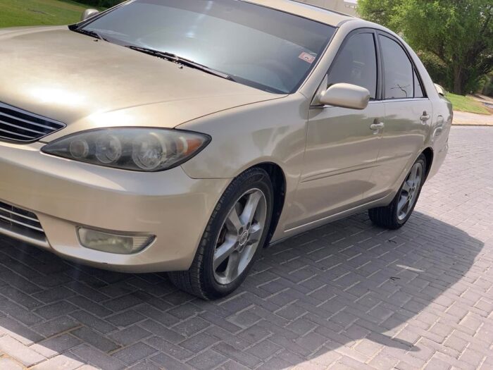 camry 2005 price 6000 only