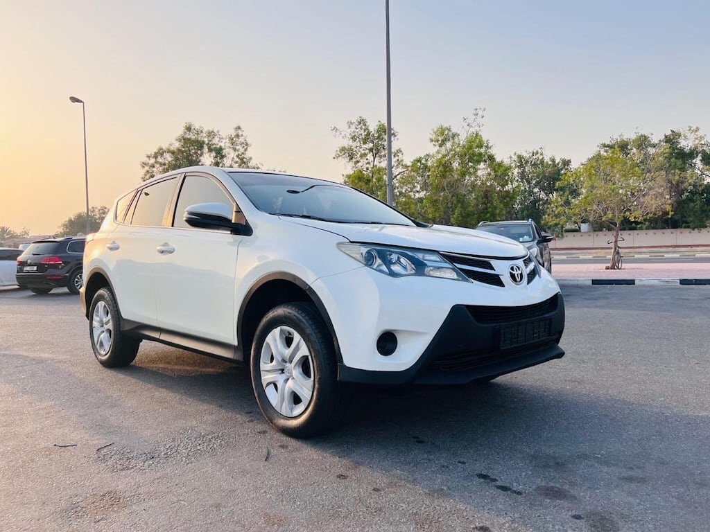 Toyota RAV4 2012: Perfect SUV for Families