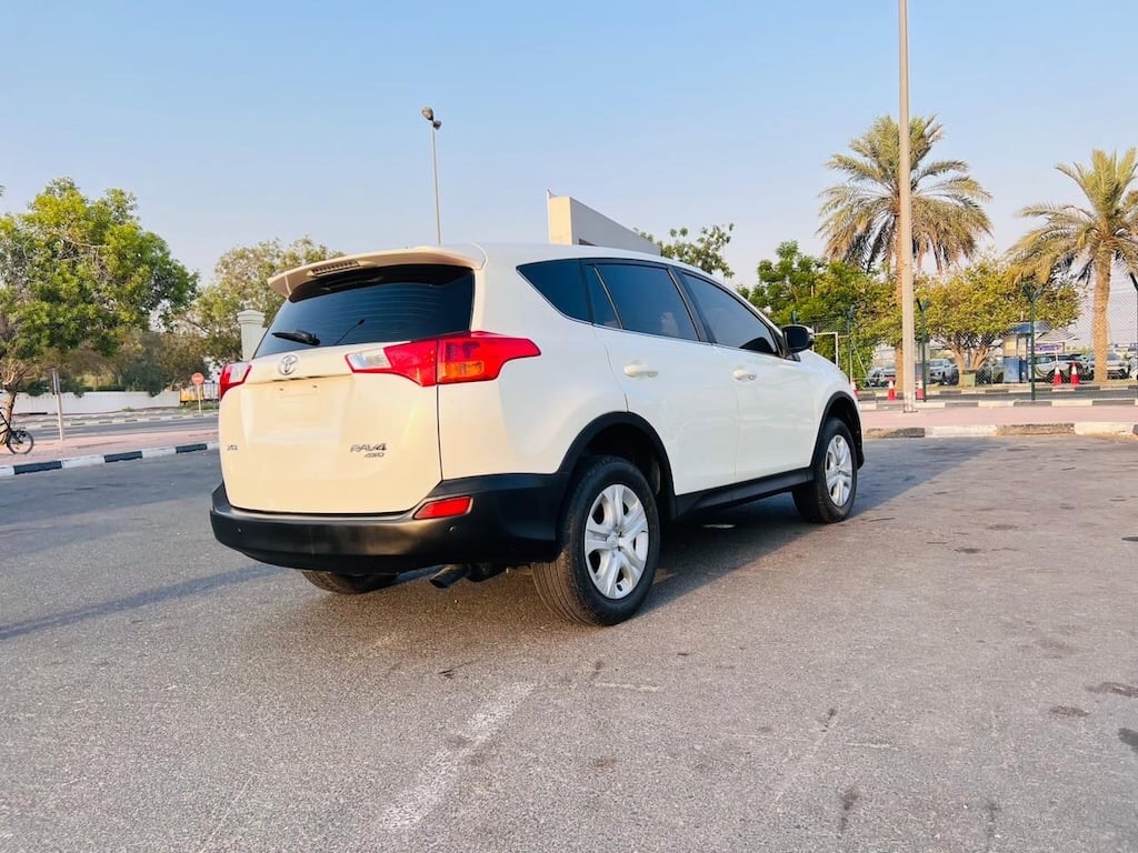 Toyota RAV4 2012: Perfect SUV for Families