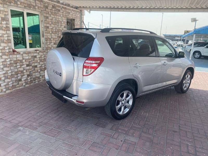 Toyota RAV4 2010