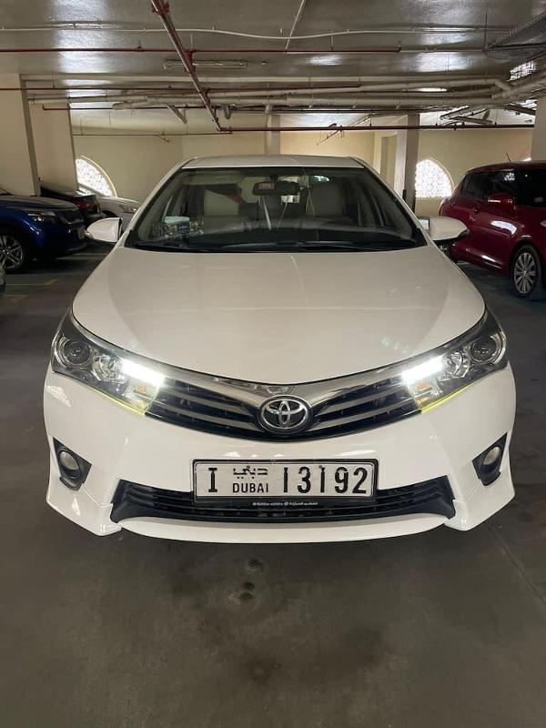 Pre-Owned Gem_The Toyota Corolla 2015