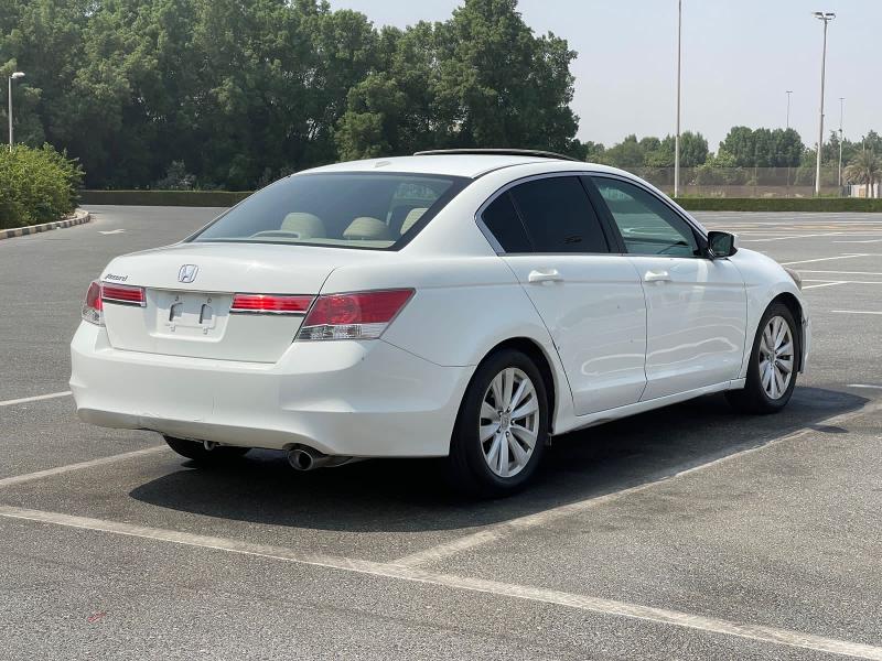 Budget Drives for 8,000 - Honda Accord 2011 Gulf 7 Honda Accord 2011 Gulf