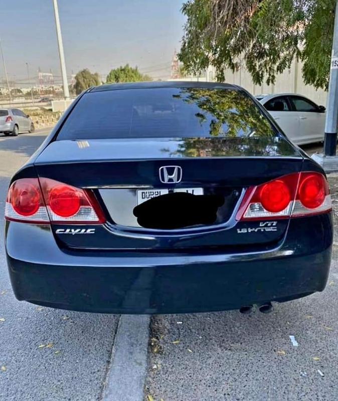 Used 2006 Honda Civics Score Big With UAE Expats