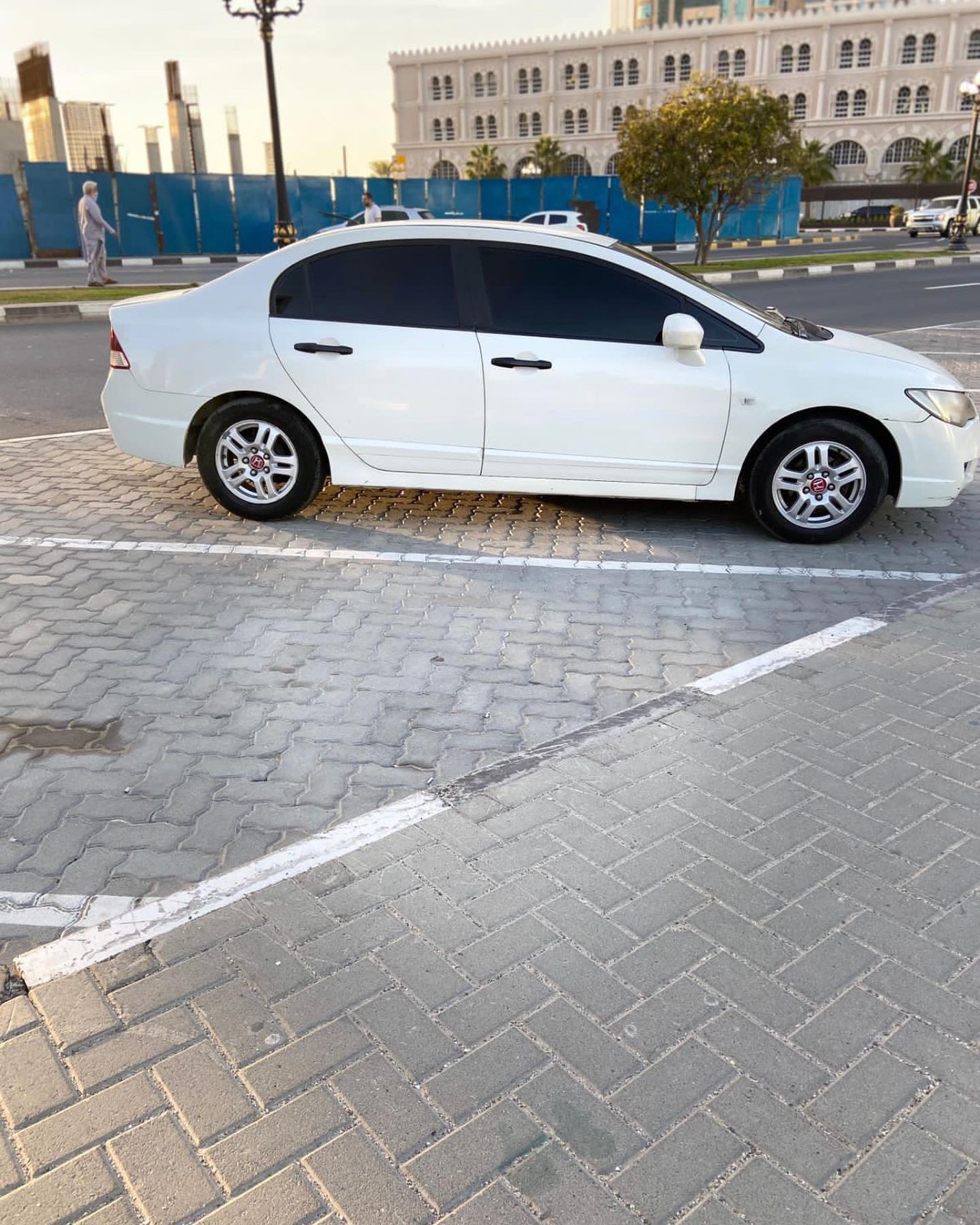 Honda Civic 2008 - Trusty Ride for Expats Across the GCC 4 Honda Civic 2008 GCC