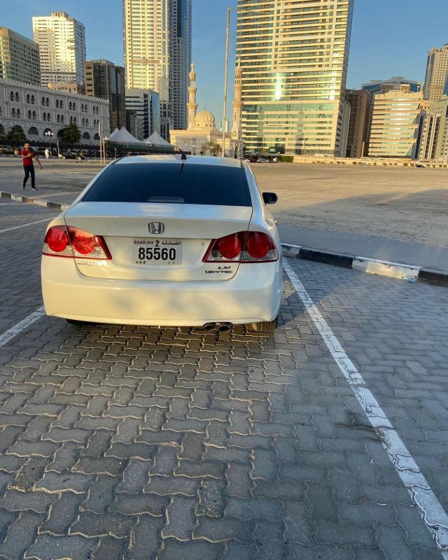 Honda Civic 2008 - Trusty Ride for Expats Across the GCC 6 Honda Civic 2008 GCC