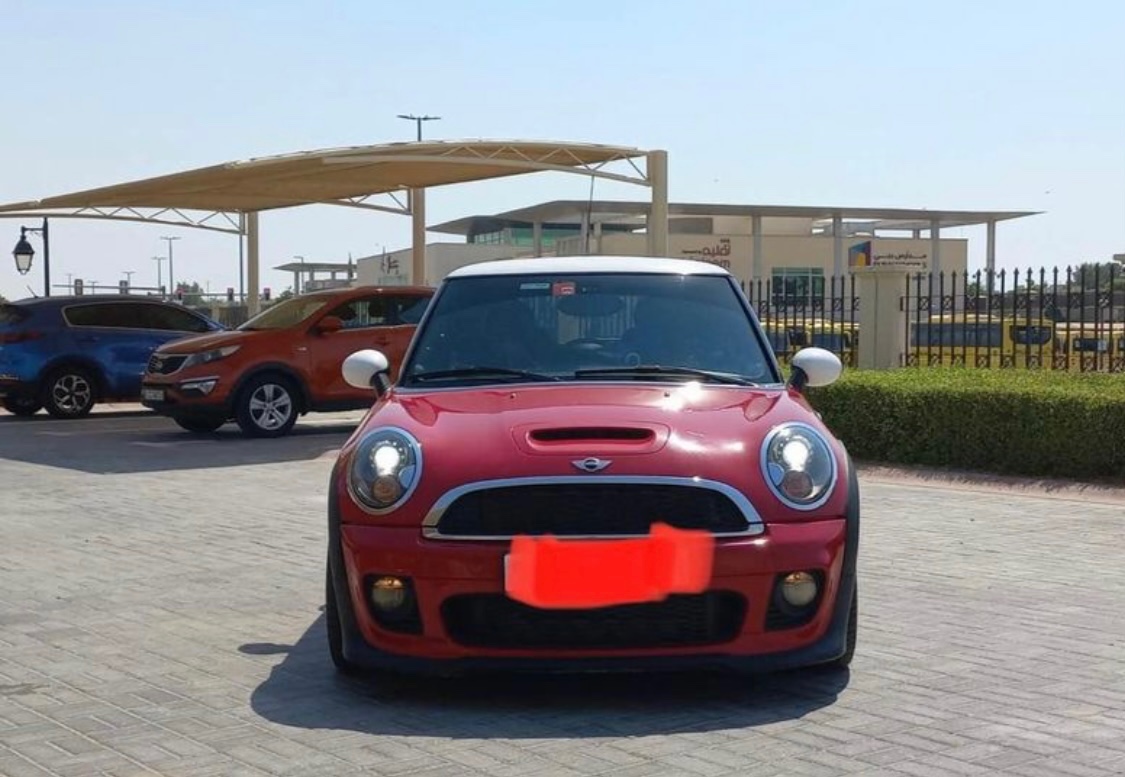 Mini Cooper S 2013 - Unleash Power, Style, and Excitement 6 Mini Cooper S 2013