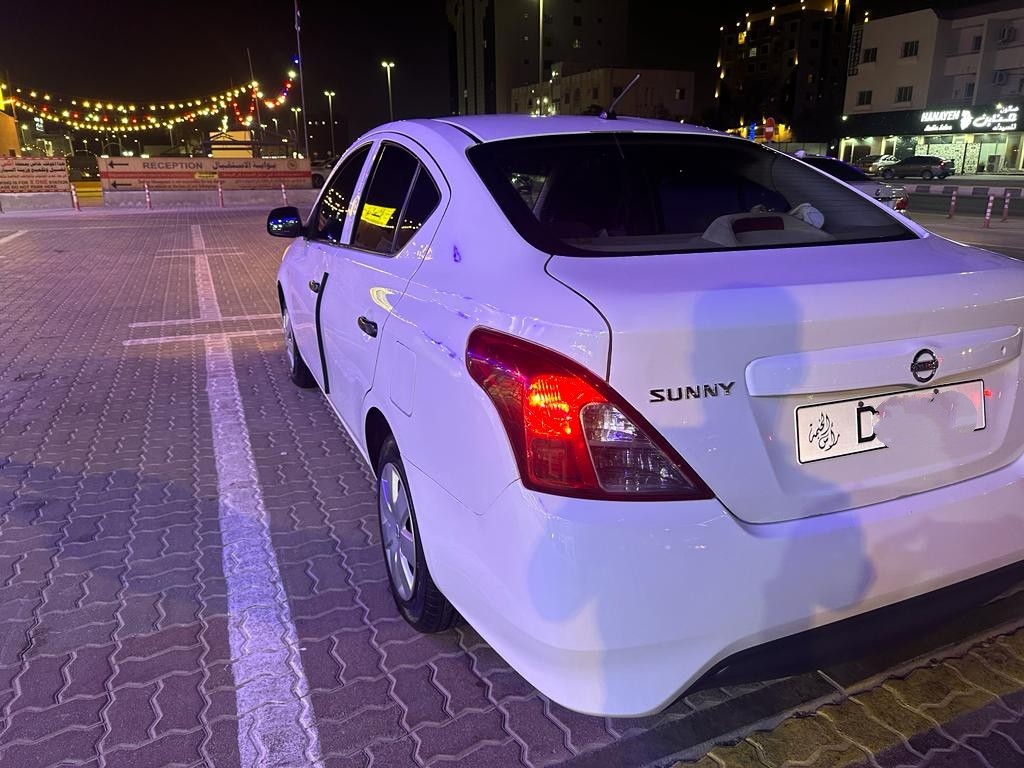 Dependable Runabout for Your Gulf Adventures - 2015 Nissan Sunny 5 Nissan Sunny 2015 Gulf