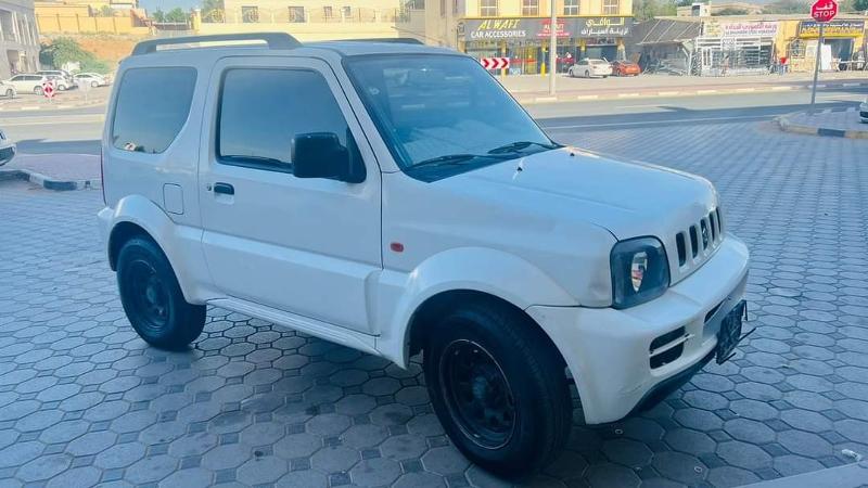 capable off-roader for sandy escapes - Suzuki Jimny 2012 GCC 2 Suzuki Jimny 2012 GCC