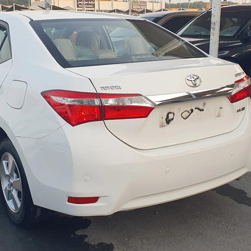 Reliable Rides for Expats: 2015 Toyota Corolla for Sale in the GCC 8 Toyota Corolla 2015 GCC