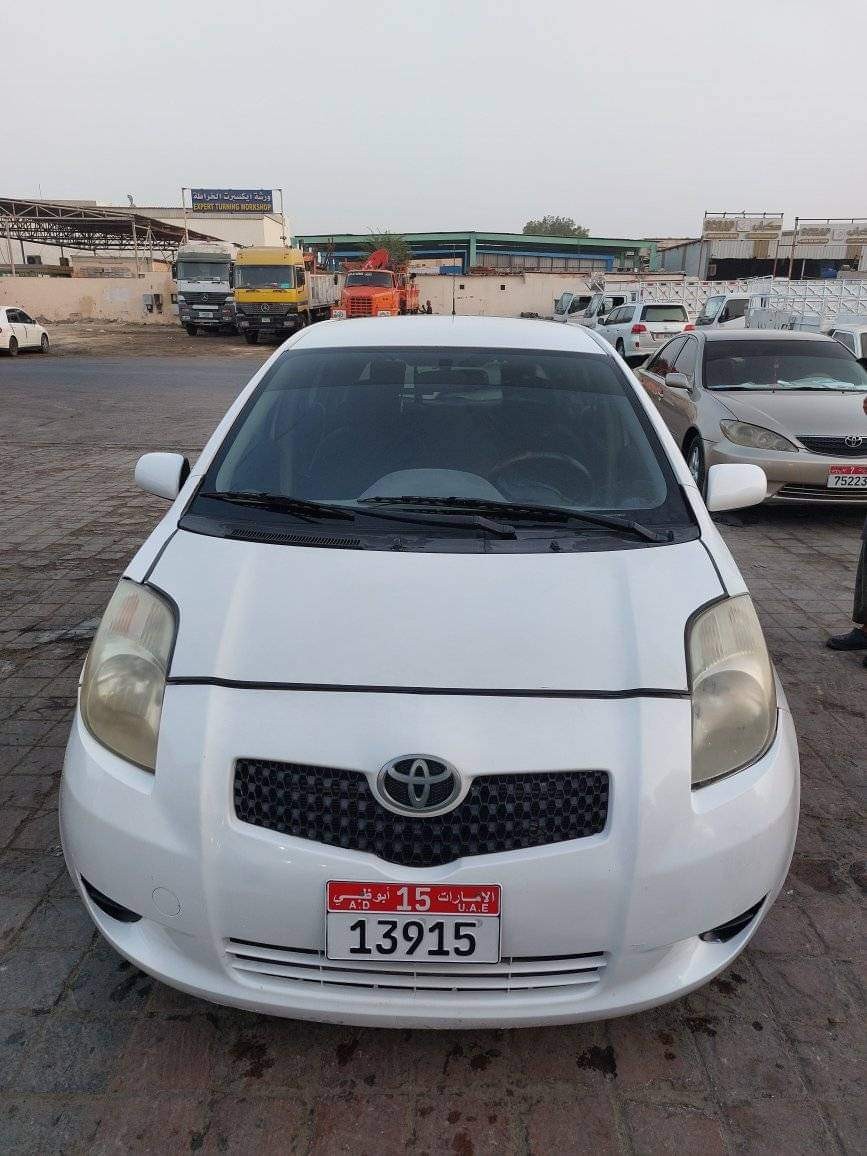I Spy With My Little Eye - 2008 Toyota Yaris for 6 Grand 4 Toyota Yaris 2008