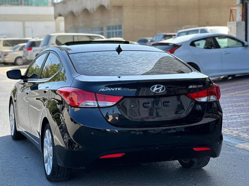 Spacious & Affordable Daily Commuter - 2012 Hyundai Elantra 10K