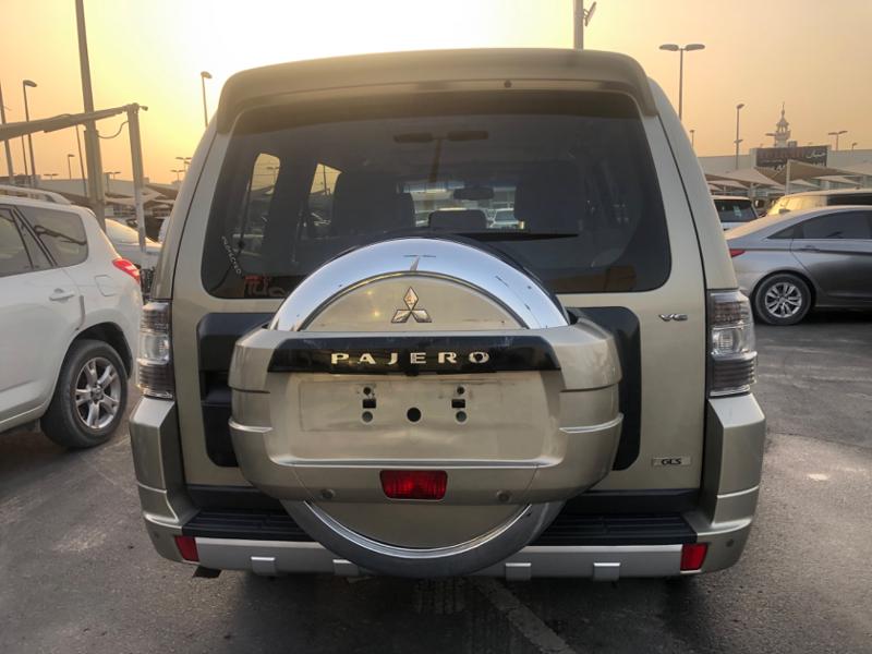 Cruise the Desert in Capable 2012 Mitsubishi Pajero GCC