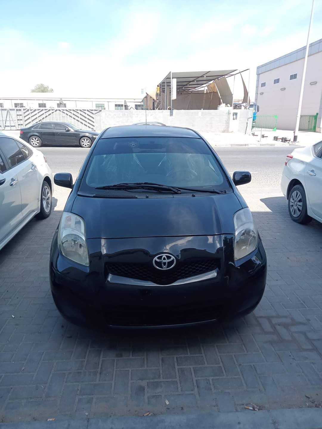 Joyride Them Gas Bills Away in the 2009 Toyota Yaris GCC!